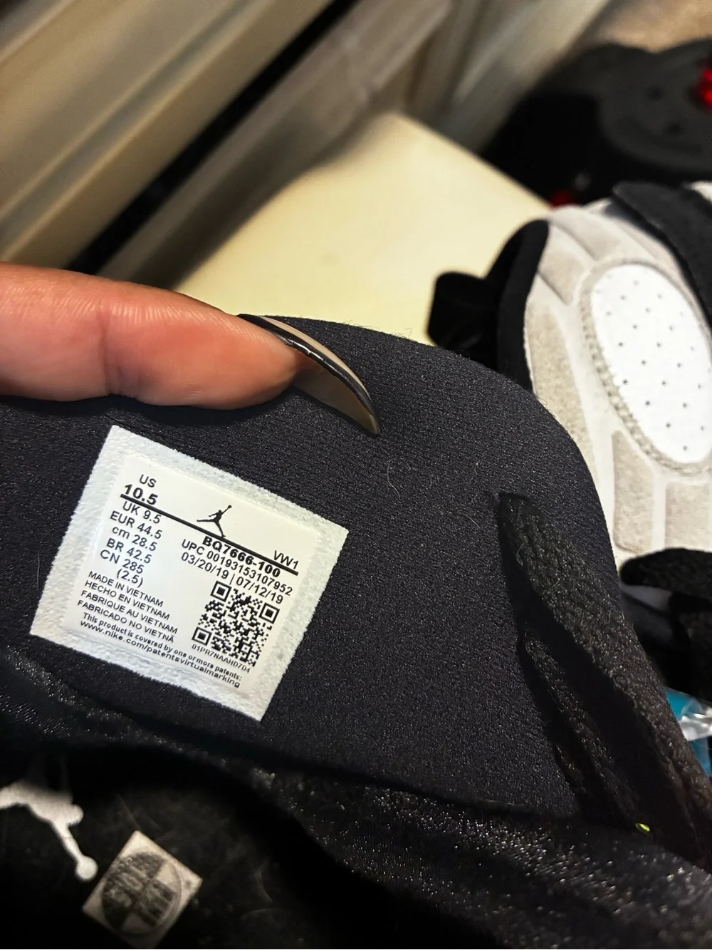 Air Jordan 8 Retro SP SE Multi Color
